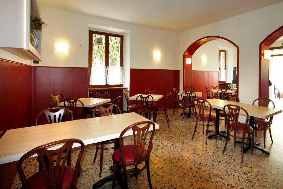 Albergo Maccagno Екстер'єр фото